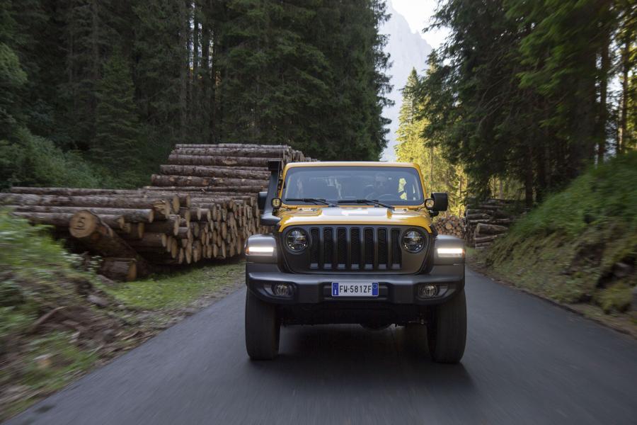  Jeep Wrangler Rubicon 1941 by Mopar (JL) 2019 года  (фото 16 из 35)
